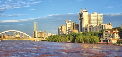 護(hù)好黃河水 保衛(wèi)蘭州藍(lán) 再造金城綠——蘭州市加強(qiáng)黃河流域生態(tài)保護(hù)、推進(jìn)高質(zhì)量發(fā)展綜述