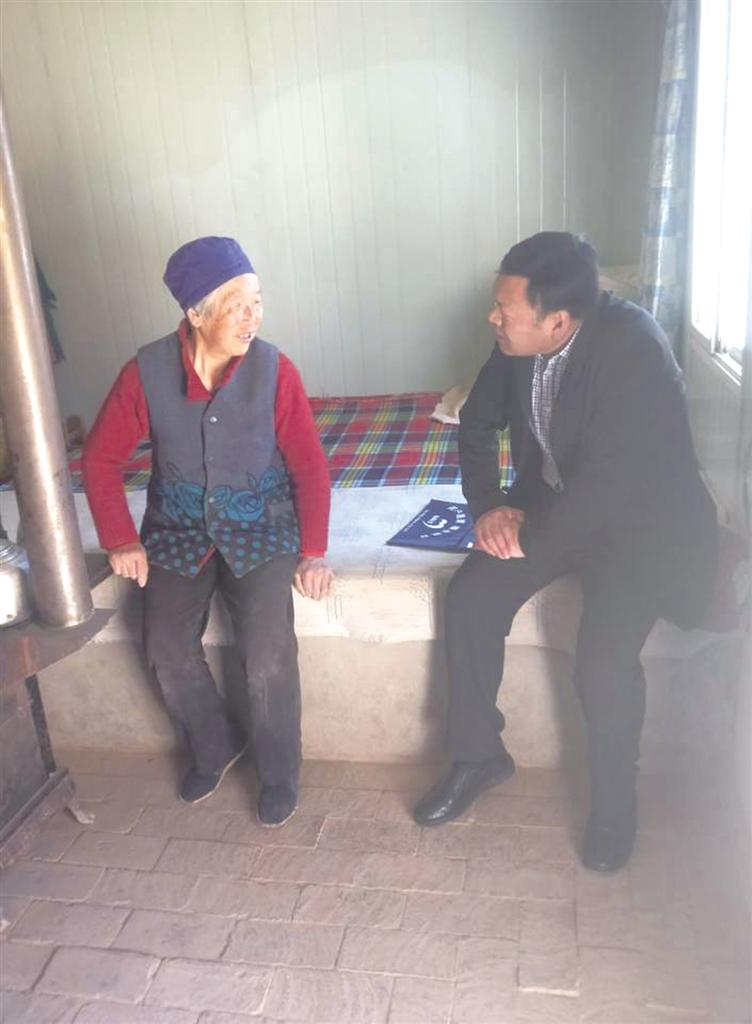 榆中縣扶貧開發(fā)辦公室黨組書記、主任王國福：建言獻(xiàn)策當(dāng)助手 沖鋒陷陣排頭兵