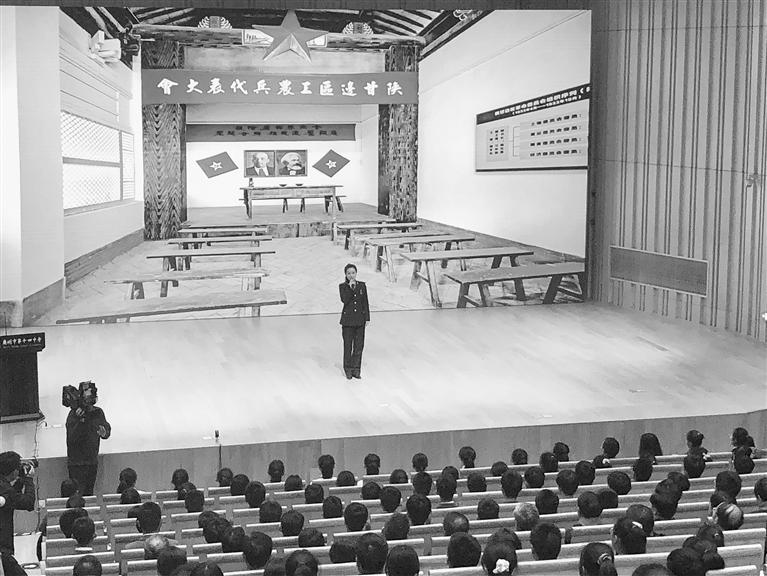 蘭州市開展“學(xué)黨史、頌黨恩、跟黨走”紅色文化進(jìn)校園活動