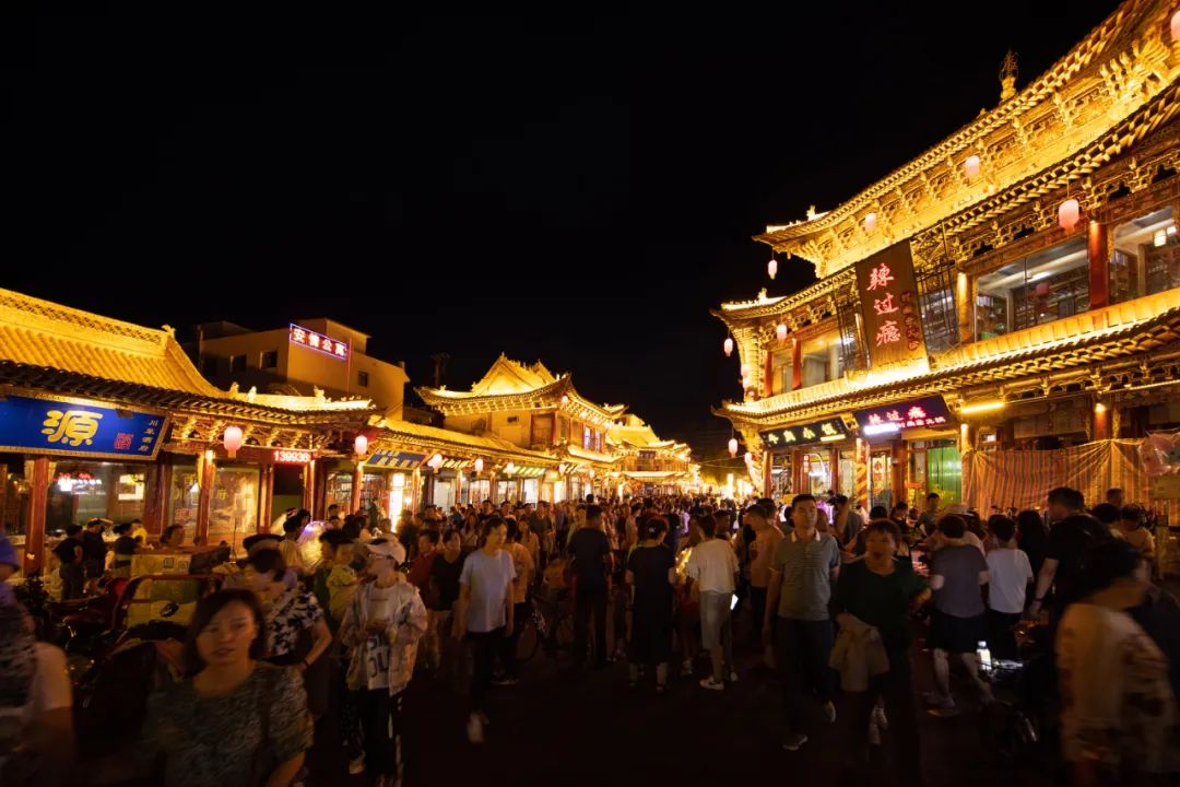 古風(fēng)、華美、浪漫、美味……現(xiàn)實(shí)版“清明上河圖”，就在這里！