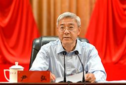 尹弘在學(xué)習(xí)習(xí)近平總書記“七一”重要講話精神專題讀書班上強(qiáng)調(diào) 不斷把學(xué)習(xí)貫徹“七一”重要講話精神引向深入 開創(chuàng)甘肅全面建設(shè)社會(huì)主義現(xiàn)代化事業(yè)新局面 任振鶴歐陽(yáng)堅(jiān)孫偉等出席