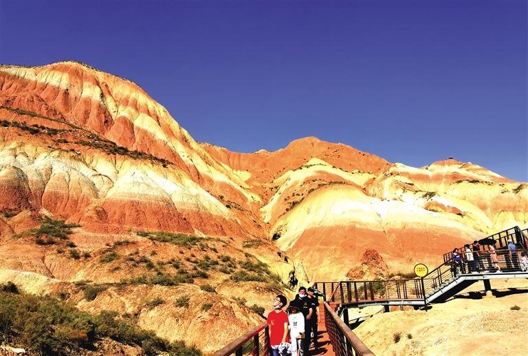 攜程《2021年國(guó)慶假期出游總結(jié)報(bào)告》出爐  西安、上海、北京、西寧、成都成甘肅省主要客源地