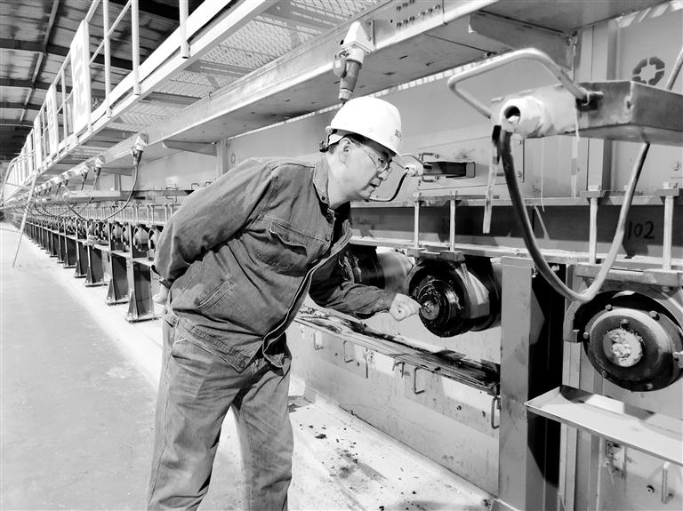 高溫下的堅守，讓世界變得更“透明”