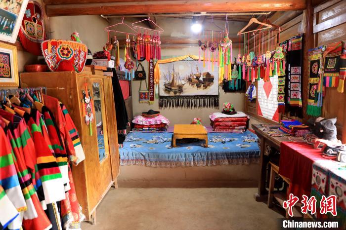 圖為土族文化展示?！⊙Φ?攝