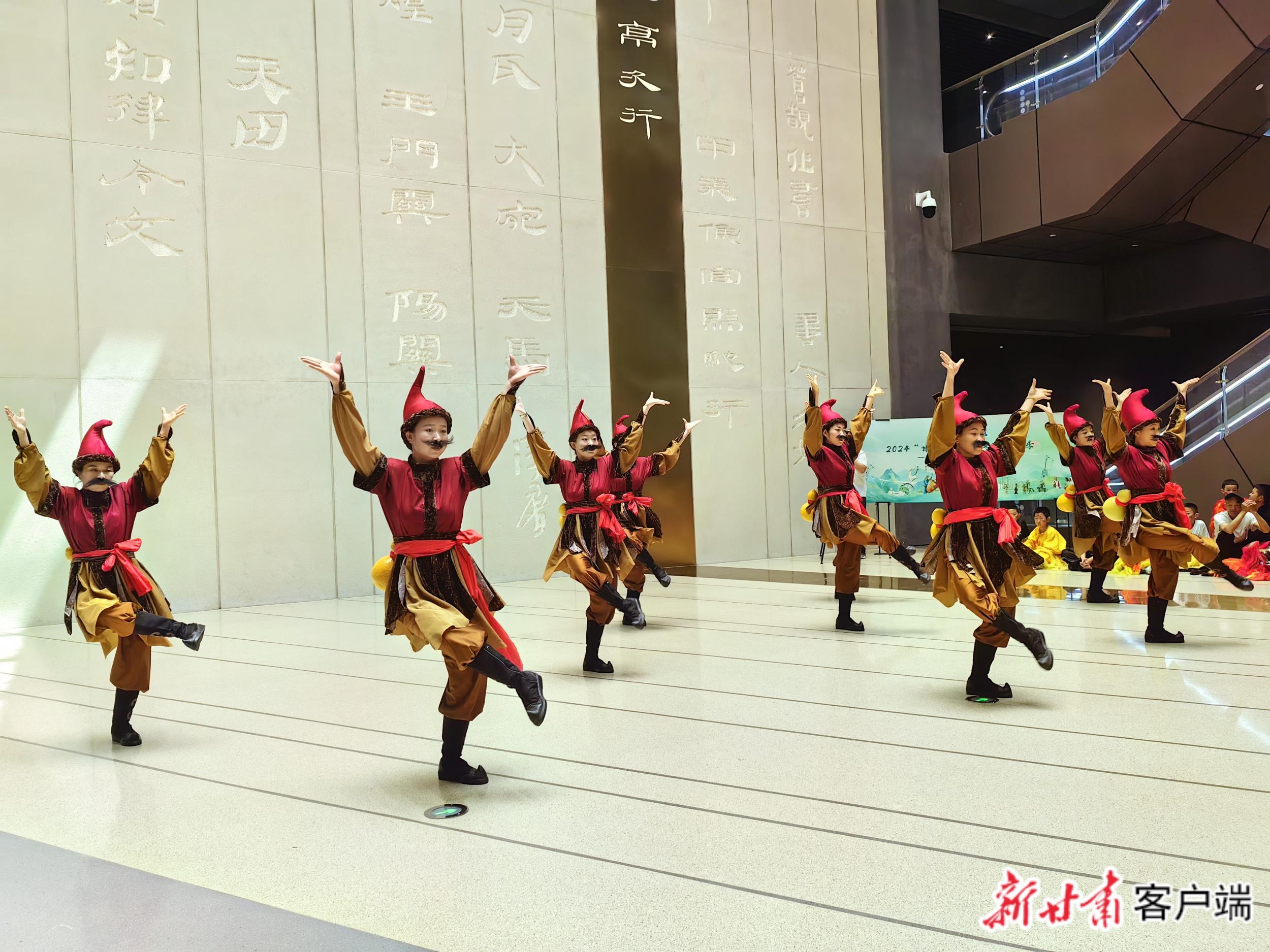 《胡騰舞》　本文圖片均由新甘肅·甘肅日報記者　何佳?！z